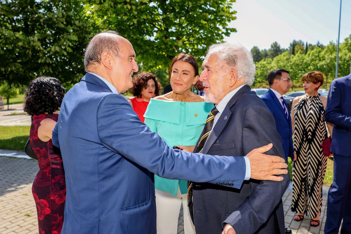 PSOE_Zamora's tweet image. 🎖️ Hoy hemos estado en los Premios Castilla y León, celebrando el talento, el esfuerzo y el compromiso de quienes hacen grande nuestra tierra.