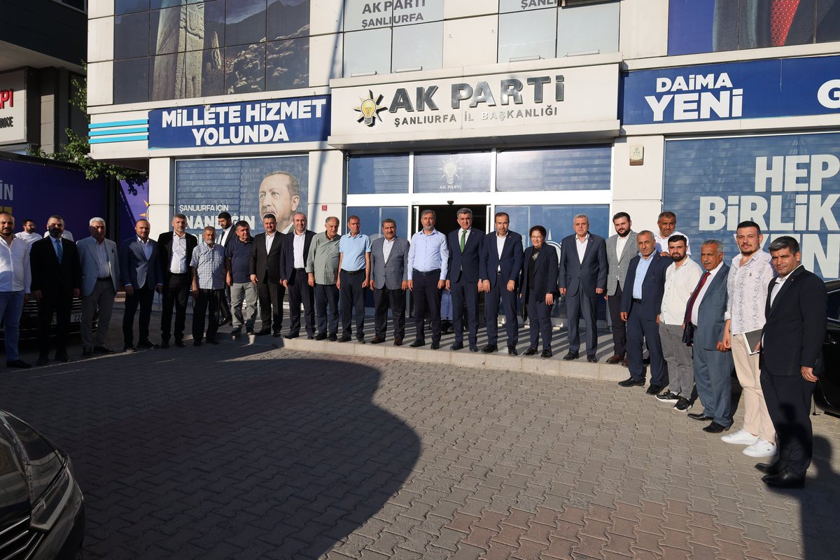 Dün olduğu gibi bugün de; birlik ve beraberlik içinde, kol-kola, kenetlenerek AK davamıza hizmet etmeye devam ediyoruz.

<a href="/abuyukgumus/">Ahmet Büyükgümüş</a>
<a href="/milhamigunbegi/">Mehmet İlhami GÜNBEGİ</a> <a href="/06mozkan/">Mustafa Özkan</a> <a href="/hakanaksu058/">Hakan AKSU 🇹🇷</a> <a href="/farukaytek/">Faruk Aytek</a> <a href="/Akparti/">AK Parti</a>