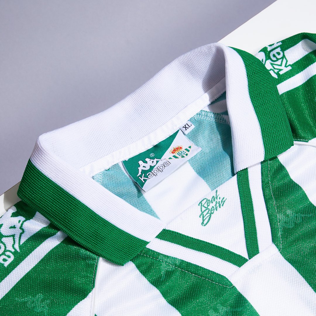 El Mago de las Botas Blancas (@elmagobotas_) on Twitter photo Sorteo de una camiseta 𝐚𝐮𝐭𝐞́𝐧𝐭𝐢𝐜𝐚 𝐲 𝐨𝐟𝐢𝐜𝐢𝐚𝐥 de Kappa del Real Betis Balompié 1996/97 (XL) con <a href="/classicshirts/">Classic Football Shirts</a>.
Requisitos:
1. RT.
2. Seguir a <a href="/ElMagoBotas_/">El Mago de las Botas Blancas</a> y <a href="/classicshirts/">Classic Football Shirts</a>.
3. Mencionar a 2 amigos.
El sorteo finaliza el 25 de junio. Sorteo de una camiseta 𝐚𝐮𝐭𝐞́𝐧𝐭𝐢𝐜𝐚 𝐲 𝐨𝐟𝐢𝐜𝐢𝐚𝐥 de Kappa del Real Betis Balompié 1996/97 (XL) con <a href="/classicshirts/">Classic Football Shirts</a>.
Requisitos:
1. RT.
2. Seguir a <a href="/ElMagoBotas_/">El Mago de las Botas Blancas</a> y <a href="/classicshirts/">Classic Football Shirts</a>.
3. Mencionar a 2 amigos.
El sorteo finaliza el 25 de junio.