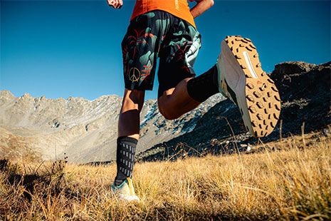 Active.com (@active) on Twitter photo Discover the new limited edition collection by trail running icon Courtney Dauwalter! Dive into the unique designs inspired by her passion for the sport. Don't miss out on these exclusive pieces. Check it out today! #TrailRunning #CourtneyDauwalter
buff.ly/lwR9tMD Discover the new limited edition collection by trail running icon Courtney Dauwalter! Dive into the unique designs inspired by her passion for the sport. Don't miss out on these exclusive pieces. Check it out today! #TrailRunning #CourtneyDauwalter
buff.ly/lwR9tMD