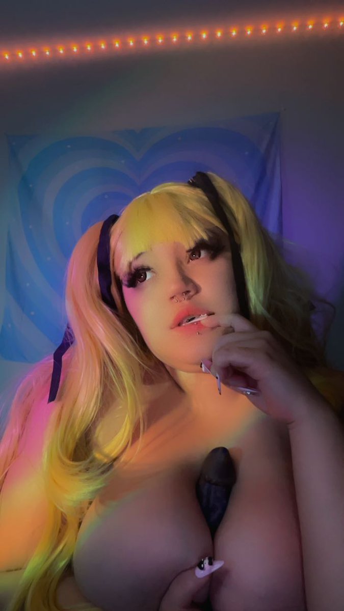 ♡i always daydream about you~♡
♡︎ + ↻ for more content 💋