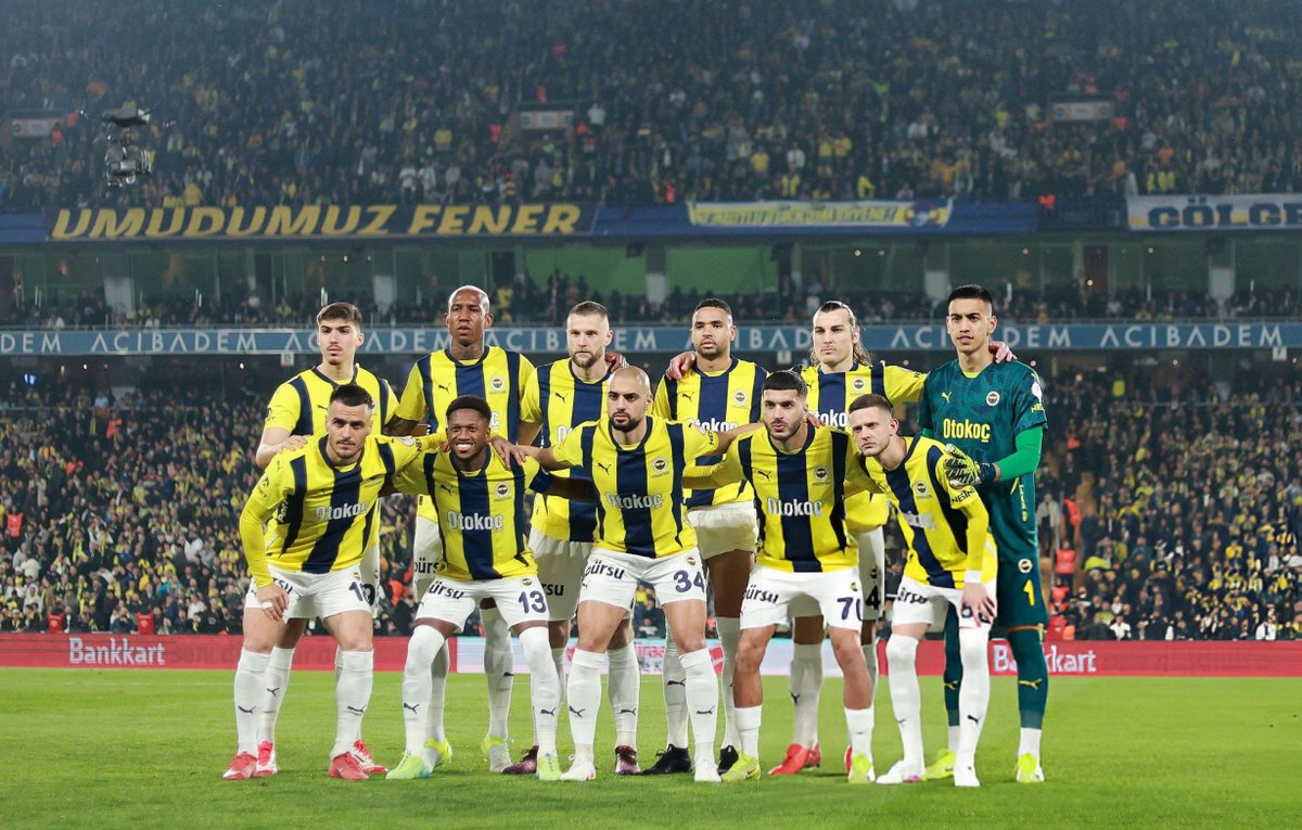 Fenerbahçe'nin gündemi:

(<a href="/SportsDigitale/">Sports Digitale</a> / <a href="/yagosabuncuoglu/">Yağız Sabuncuoğlu</a>)