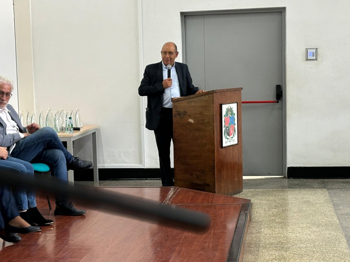 #MiÚltimaClase 

Estamos en vivo con el homenaje a los docentes pensionados del Departamento de Morfología. 

🔗 youtube.com/watch?v=hhujtc… 

#SerUnalEsParaSiempre