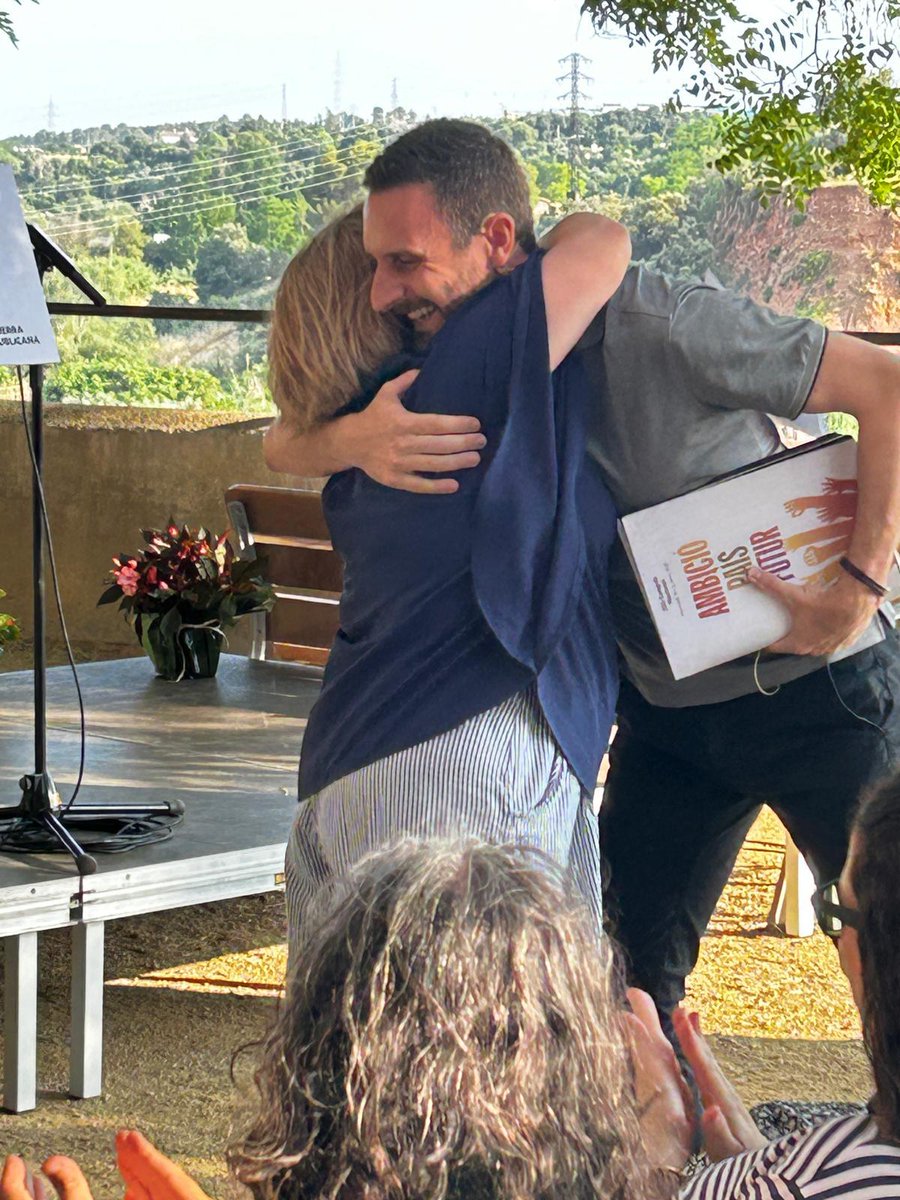 ERC Vallès Oriental (@ercvallesor) on Twitter photo Acompanyem <a href="/ERC_Caldes/">ERC Caldes 🎗</a> a l’acte de #migmandat al capdavant de l'Ajuntament de #CaldesDeMontbui Balanç de la feina per un projecte transformador que posa les persones al centre i que construeix un futur més just, verd i republicà.
#VallèsOriental
#MunicipisRepublicans Acompanyem <a href="/ERC_Caldes/">ERC Caldes 🎗</a> a l’acte de #migmandat al capdavant de l'Ajuntament de #CaldesDeMontbui Balanç de la feina per un projecte transformador que posa les persones al centre i que construeix un futur més just, verd i republicà.
#VallèsOriental
#MunicipisRepublicans