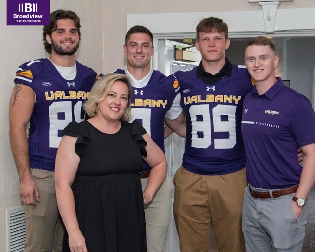 A few days ago, some of the guys volunteered their time to help with the Muscular Dystrophy Association! 

Thanks fellas 🤝

#UAUKNOW