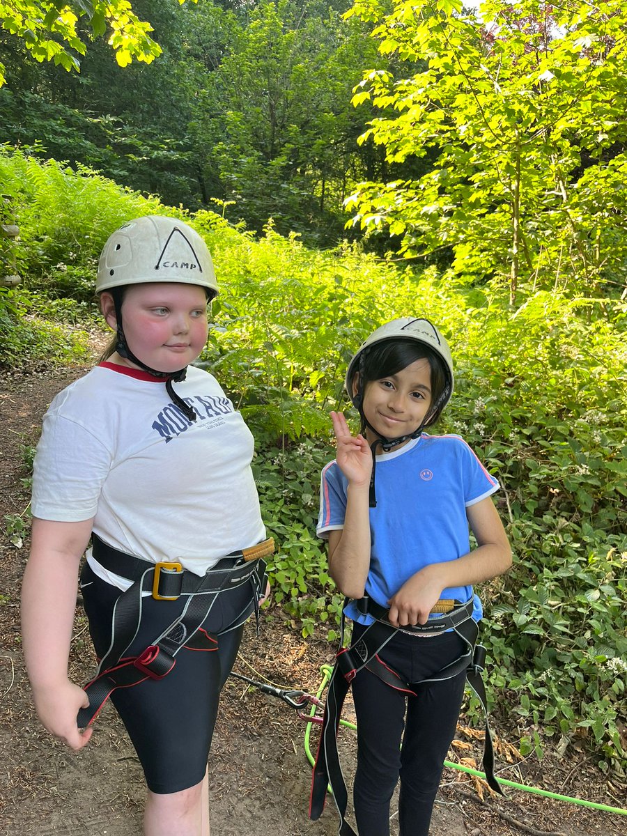 Miss Hart tweet media