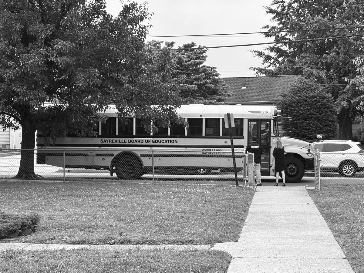 That’s a wrap! Good luck to our rising kindergarteners! Happy summer 🦈