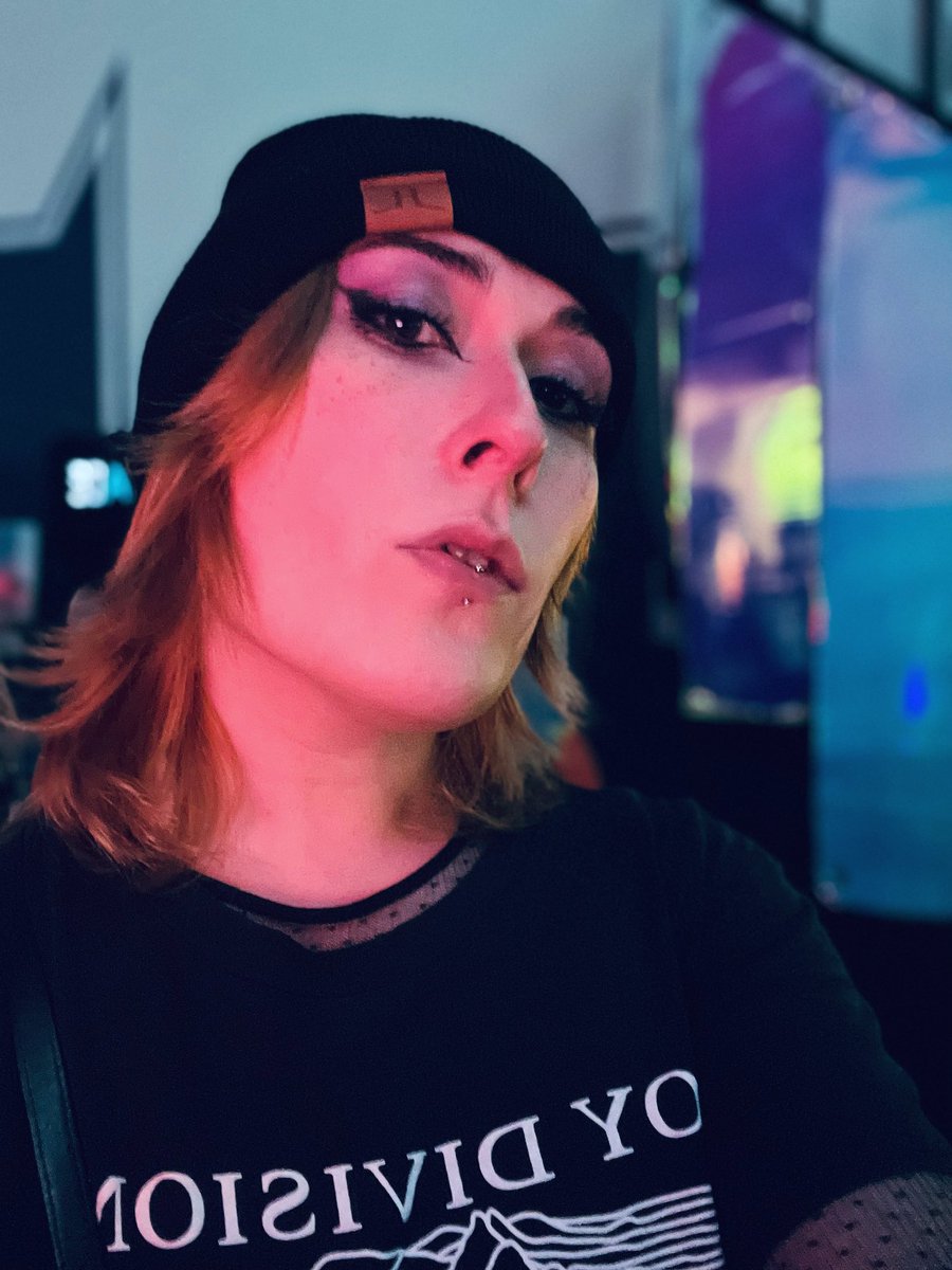 I turn 32 today  🎉