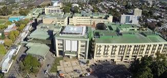 Radio_Camila_TV's tweet photo. [[URGENTE]] Hombre ingresa armado al hospital de Los Ángeles, dispara contra una mujer en neurología y luego se dispara él. 

Noticia en desarrollo… https://t.co/bh1EzLxm7f