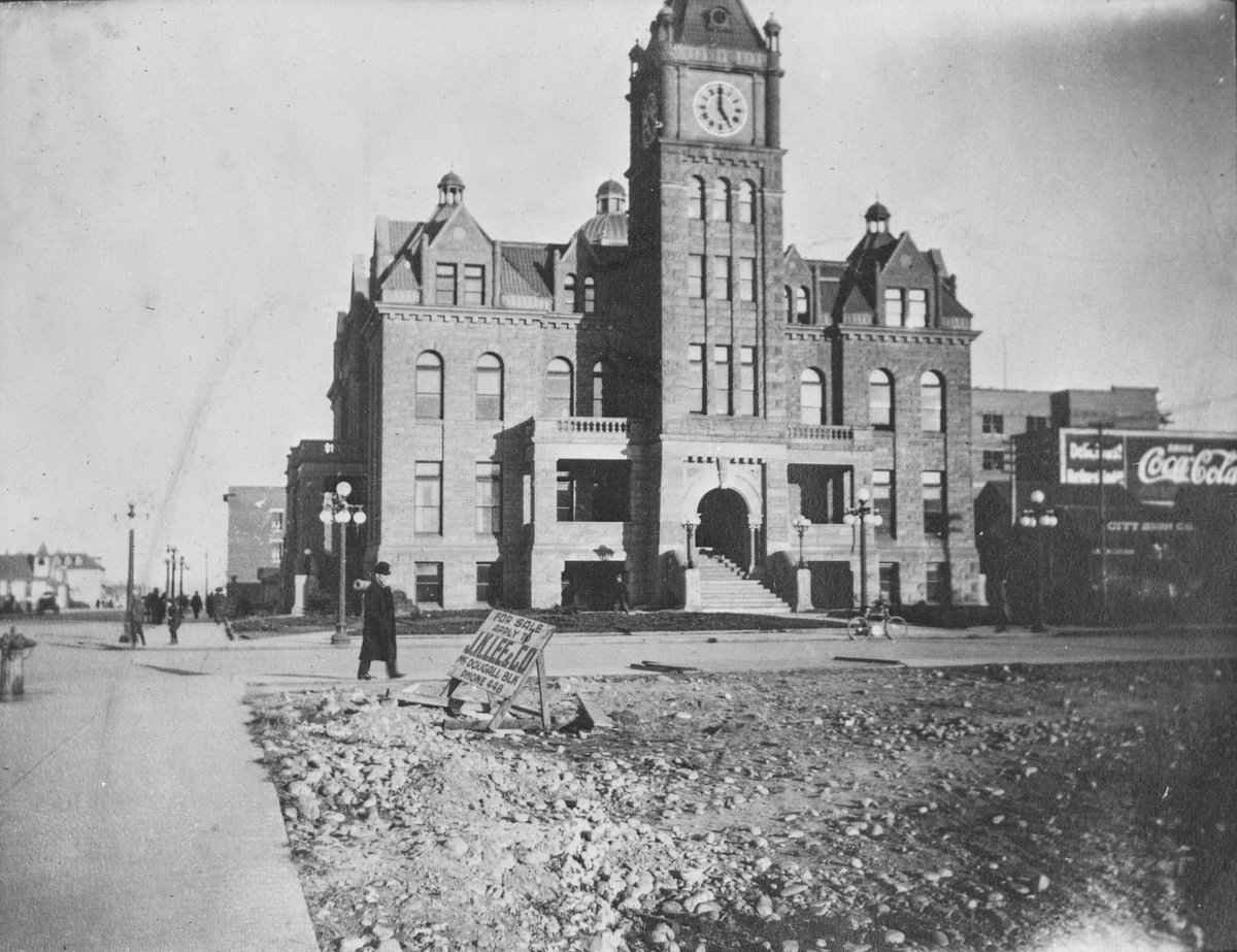 Old City Hall, Calgary, Alberta, ca. 1914 (A14228).