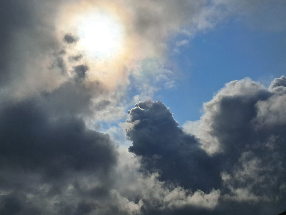 Dylan Emlyn Thomas (@dylanemlyn) on Twitter photo Epic sky over Mynydd Mawr (Waunfawr) <a href="/visitsnowdonia/">Snowdonia National Park</a> <a href="/visit_eryri/">Visit Eryri I Snowdonia 🏴</a> Epic sky over Mynydd Mawr (Waunfawr) <a href="/visitsnowdonia/">Snowdonia National Park</a> <a href="/visit_eryri/">Visit Eryri I Snowdonia 🏴</a>