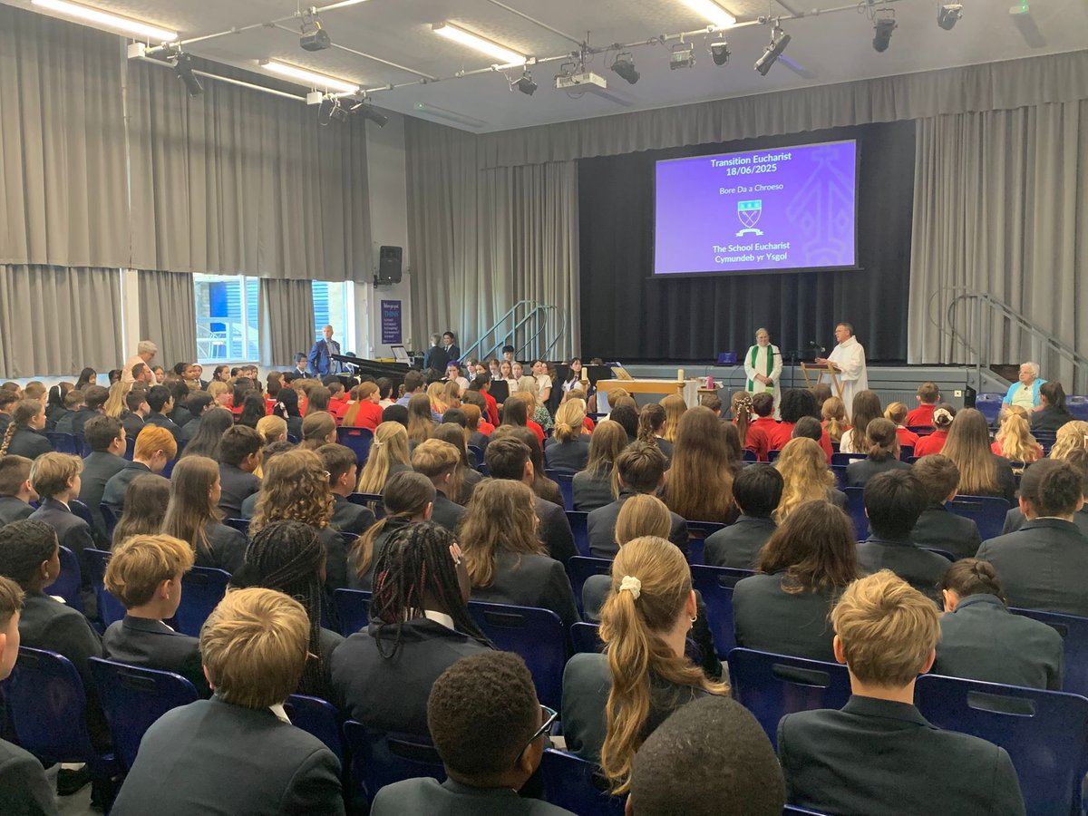 BOLHS_Mus's tweet photo. Such a moving and inspiring Transition Eucharist with our year 7s and some of our soon to be new year 7s today.
The reflective moments, thoughtful prayers and incredible singing were an absolute joy 🙏🎶❤️
#newbeginnings
#godmovesinourschool
#developingfaith
#bishopfamily❤️ https://t.co/97VkcpzVrD