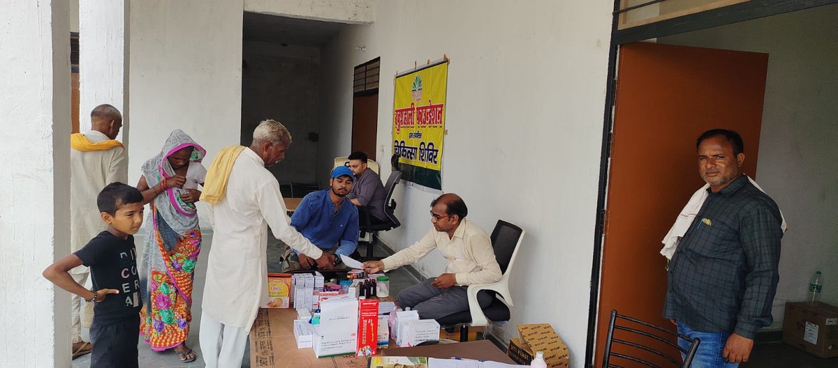 KhushhaliF's tweet photo. On Sunday, June 15, 2025, Khushhali Foundation organized a free medical camp at the Ramalay Complex, Rithaura, In this camp, 24 patients from Chena Murarpur, Khata, Naugawan Jagir, and Mohanpur were treated by Dr. Udit Garg. All patients were provided free medicines . https://t.co/CffIW9zSLQ