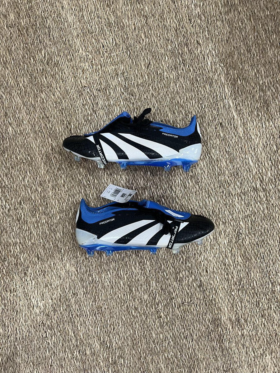 FranGoffredo's tweet photo. @evelyncarmona Buenas yo vendo botines si a alguien le sirve dejo el ig @botinesfg8

https://t.co/ecCSQVAsZP https://t.co/i8KWrbdwxr