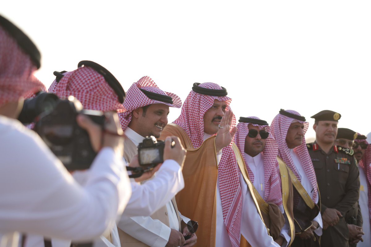 Amanat_Hail's tweet photo. ✨ | تدشين

دشّن سمو أمير منطقة حائل الأمير عبدالعزيز بن سعد بن عبدالعزيز وبحضور سعادة أمين المنطقة م.سلطان بن حامد الزايدي ، مشروع جسر السمراء أحد المشاريع التنموية بالمنطقة، والذي سيساهم في تسهيل الحركة المرورية وربط الأحياء وتقليل زمن الوصول.

📸 | #حائل_الأجمل
#أمانة_منطقة_حائل
