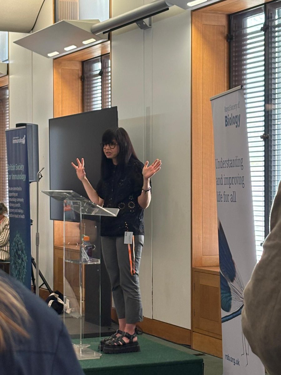 ChiOnwurah's tweet photo. The @RoyalSocBio Parliamentary #LinksDay is an institution, welcoming Learned Societies into Westminster to celebrate science and evidence based policy. As Chair of @CommonsSITC, great to host the event. https://t.co/LWdu6zZcRG