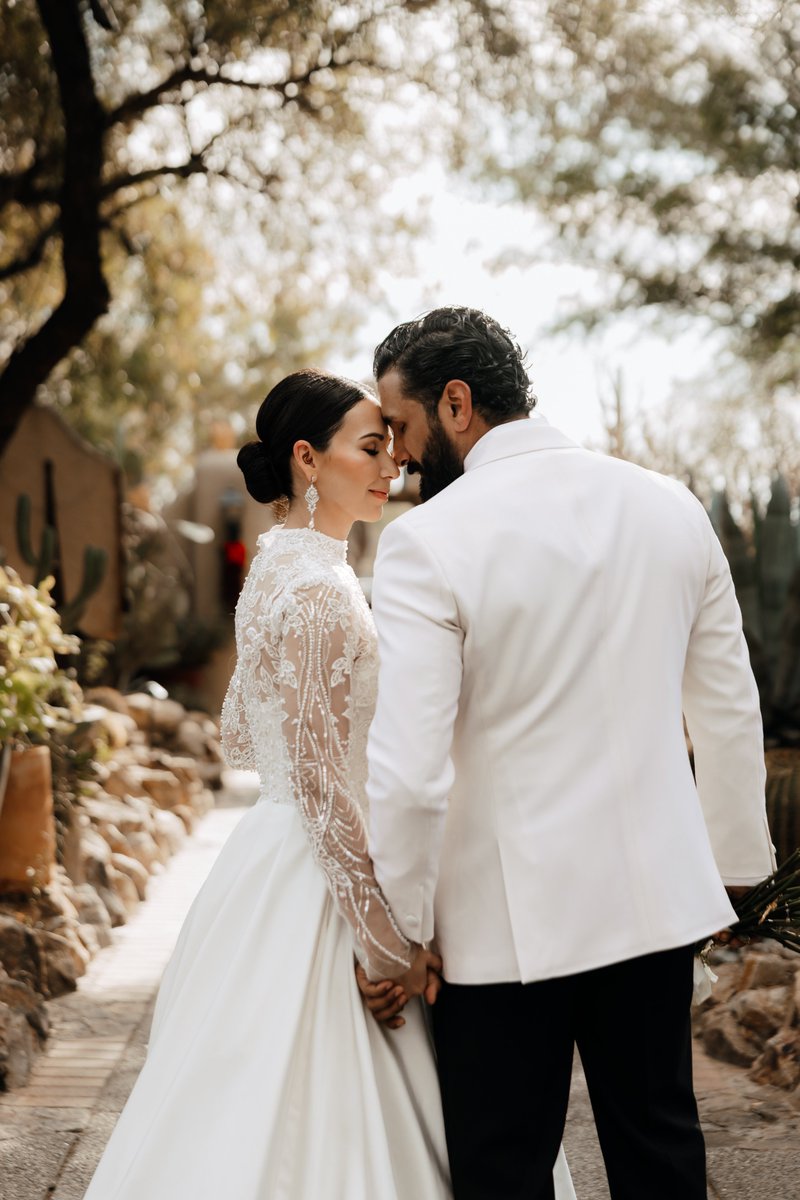 LSlist's tweet image. Congratulations to this stunning couple! The stunning, rare Alexandrite became the center piece for her ring which we hand-crafted in Yellow Gold. His followed with a matching Alexandrite as well! Thank you both for choosing our husband-and-wife-team!
LaurieSarah.com