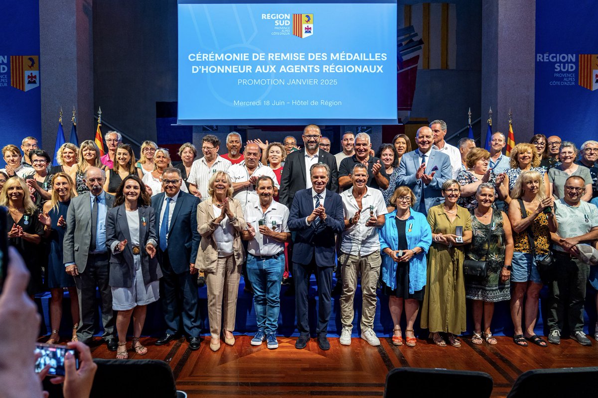 89 médailles d’argent, 45 de vermeil, 18 d’or. Derrière chaque médaille, des années au service de notre Région Sud.

À tous nos agents régionaux : votre engagement fait vivre le service public et permet la réussite de nos projets.

Merci pour votre engagement et votre travail !