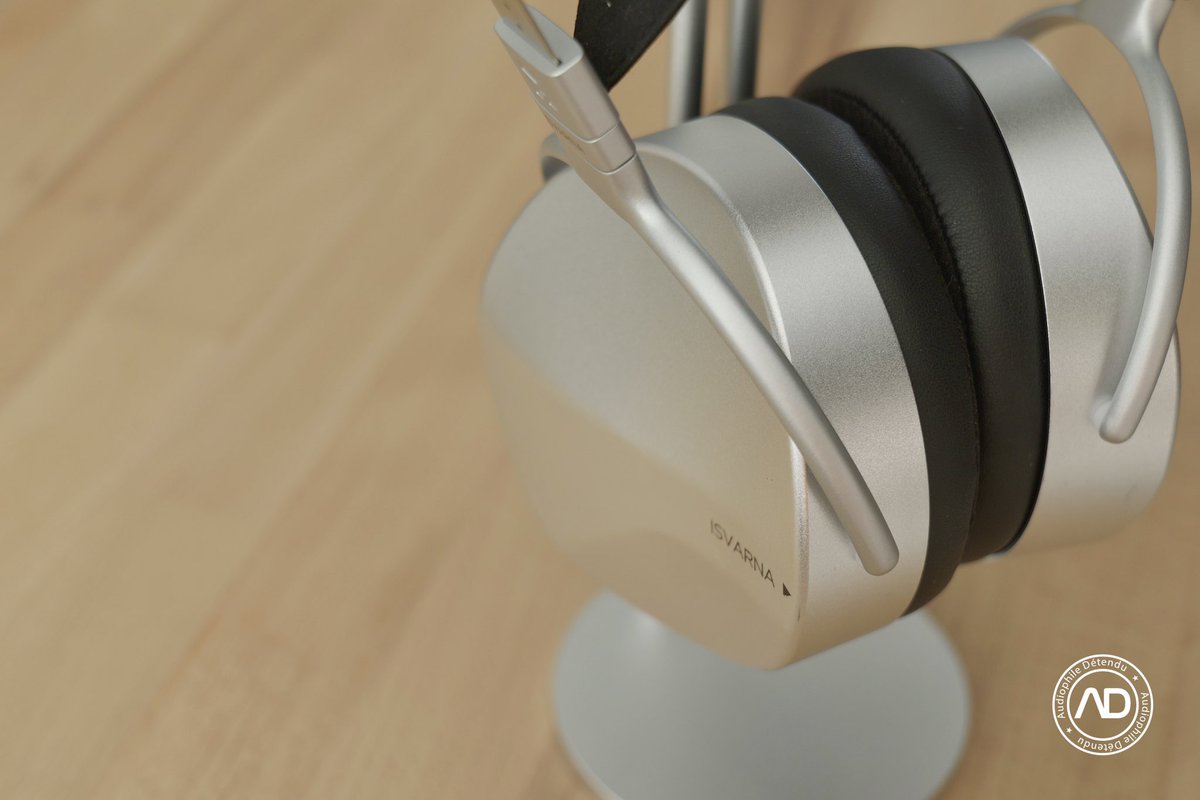 Hifiman Isvarna, tout en détails 🎧

#audiophile #hifi #audio #audiophiledetendu #casqueorthodynamique #casqueplanar #casquehautdegamme #testhifi #hifiman #isvarna #hifimanisvarna <a href="/hifimanofficial/">HIFIMAN</a> 

youtu.be/Rd7kkLdreXc