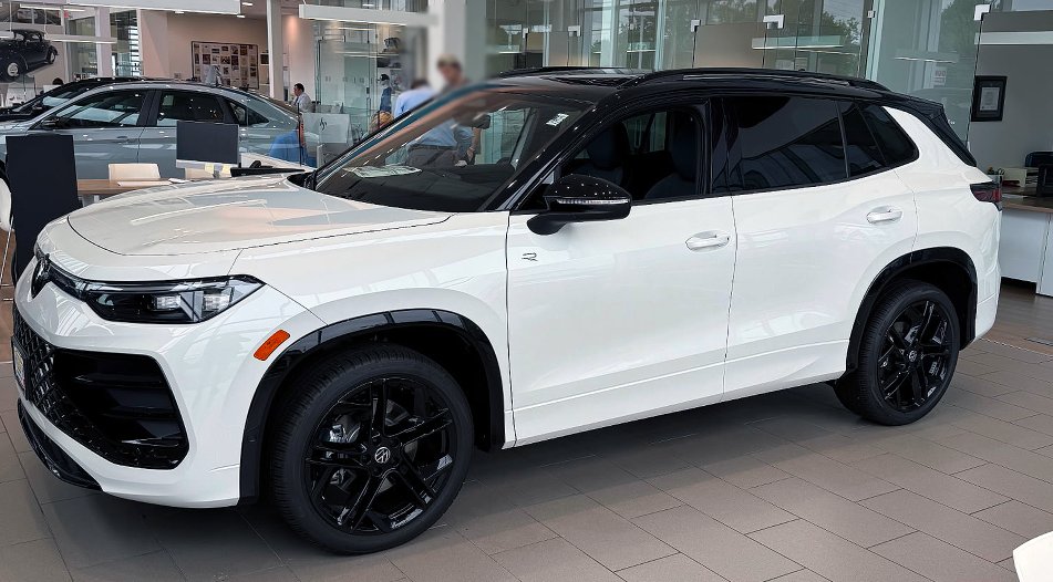 A Closer Look at the Updated <a href="/VW/">Volkswagen</a>  Tiguan -
kellyauto.com/a-closer-look-…