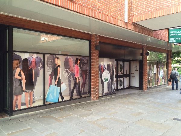 impact4signs's tweet image. Transform plain glass into an eye-catching display with digitally printed clear vinyl graphics. Add logos, photos, or custom designs. im4s.uk/windowgraphics #ClearVinylGraphics #BusinessSigns #CustomBranding