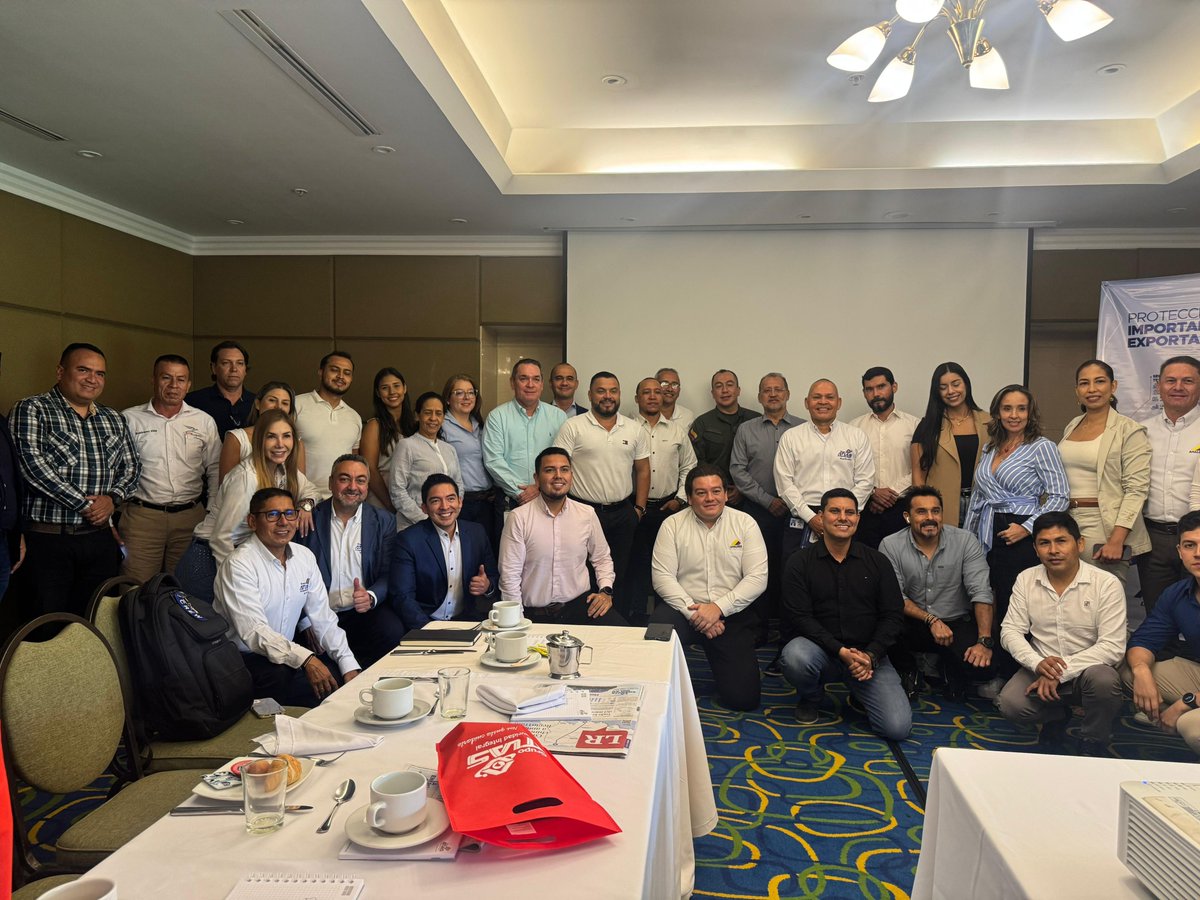 Grupo Atlas (@seguridad_atlas) on Twitter photo Desde Grupo Atlas participamos en el desayuno empresarial organizado por <a href="/AnaldexColombia/">Analdex Colombia</a> un espacio clave para conversar sobre los desafíos actuales en materia de seguridad y análisis de riesgos.
Compartimos nuestra visión desde el sector privado, fortaleciendo alianzas con Desde Grupo Atlas participamos en el desayuno empresarial organizado por <a href="/AnaldexColombia/">Analdex Colombia</a> un espacio clave para conversar sobre los desafíos actuales en materia de seguridad y análisis de riesgos.
Compartimos nuestra visión desde el sector privado, fortaleciendo alianzas con