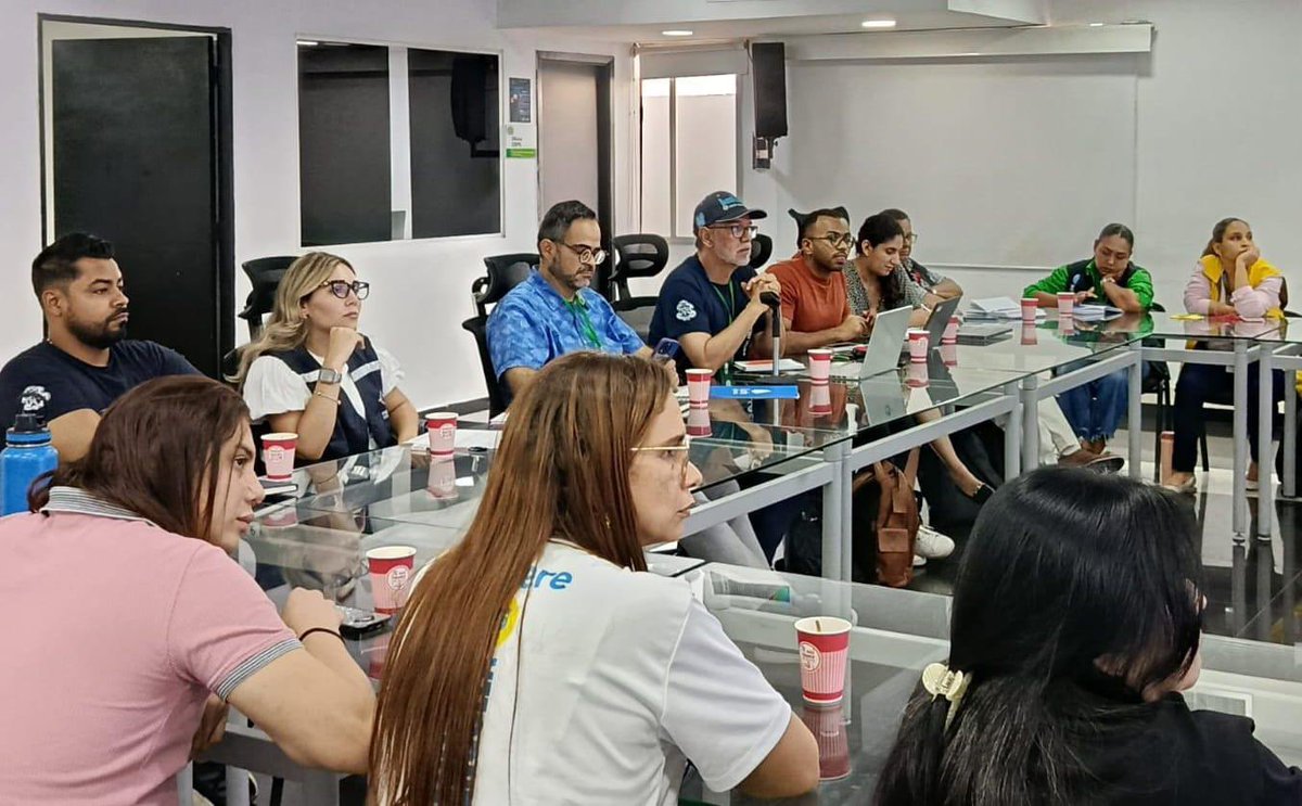 alcaldiabquilla's tweet photo. Llevamos a cabo la 1ra Comisión Distrital de Participación Ciudadana en asuntos de seguridad, convivencia y justicia. 

Un espacio desarrollado por el comité interinstitucional que busca voces diversas del sector LGBTIQ+ para la construcción de un entorno más seguro e inclusivo. https://t.co/fErHK4sFFM