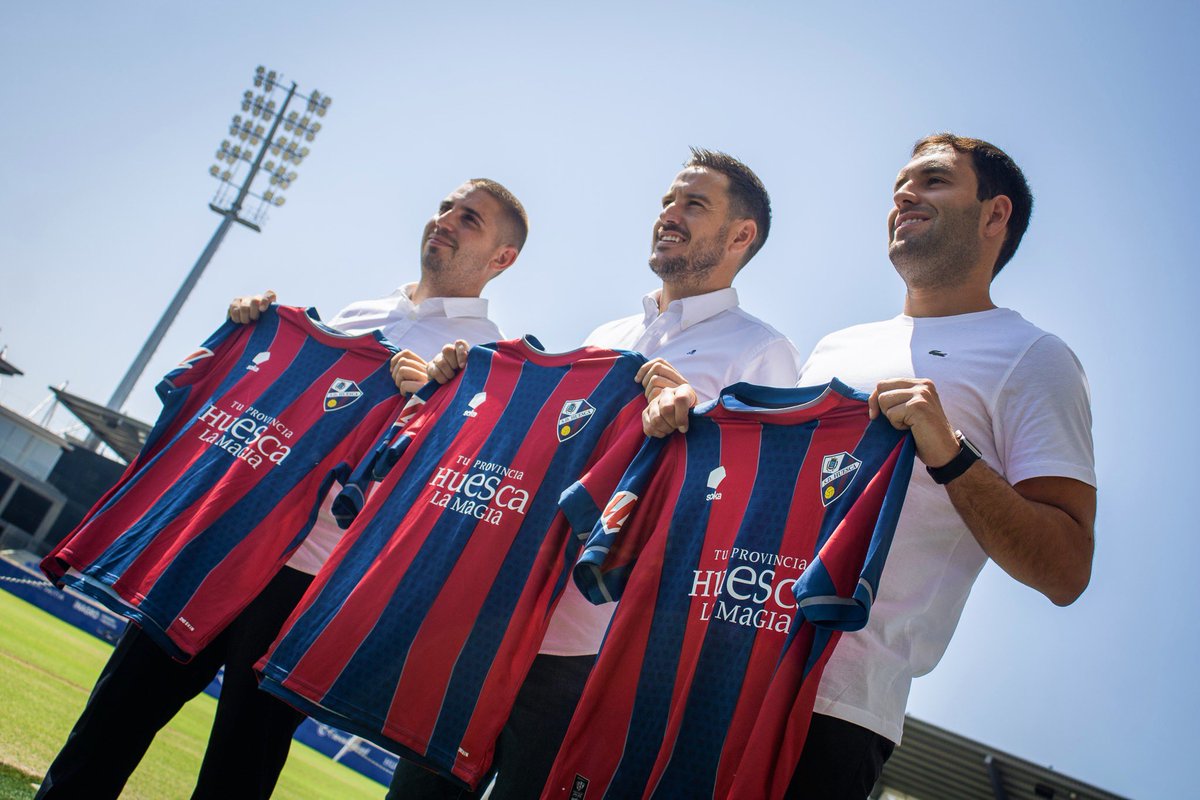 pelloalkain's tweet photo. Ilusión, ambición y responsabilidad!
@SDHuesca 

Vamos con ello! 🔴🔵
@Sergigb6 @DaniSolerM https://t.co/7upmold5j2