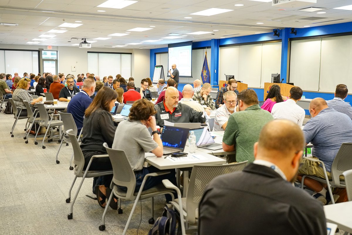 AlleghenyIU's tweet image. On Monday, AIU Technology Services hosted a networking event for school technology teams from across the region. From app vetting to assistive technology, participants discussed innovative solutions and formed new connections. Read more about the event at loom.ly/ABO4Z94.