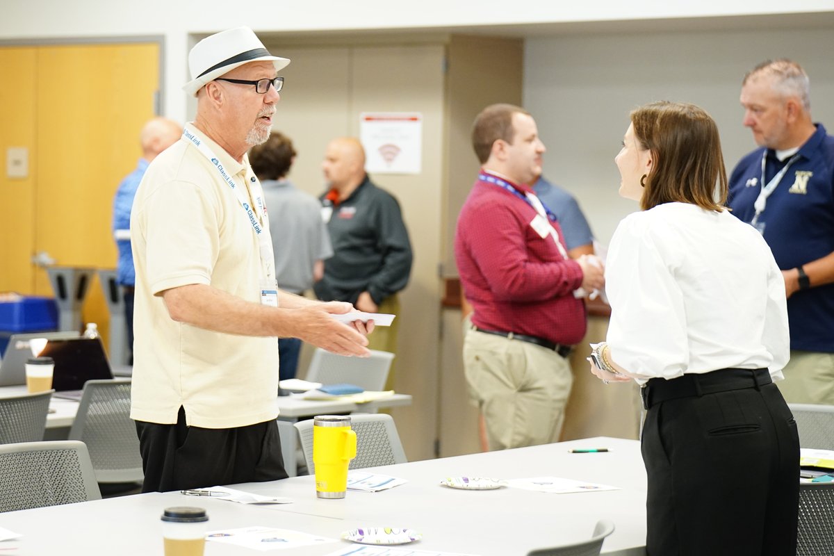 AlleghenyIU's tweet image. On Monday, AIU Technology Services hosted a networking event for school technology teams from across the region. From app vetting to assistive technology, participants discussed innovative solutions and formed new connections. Read more about the event at loom.ly/ABO4Z94.