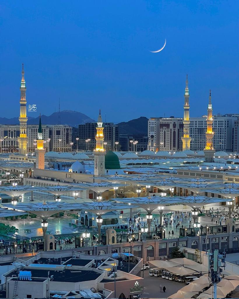 arab11__'s tweet photo. Prophet's Mosque, Medina https://t.co/XY9KoPz9xw