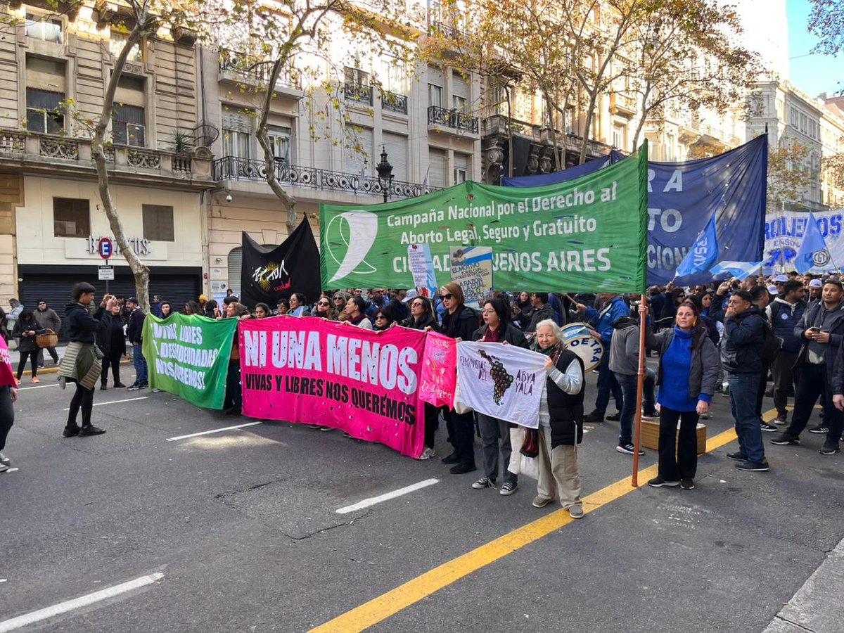 #Ahora rumbo a Plaza de Mayo. Por Argentina 🇦🇷 en defensa de la democracia y de la justicia.