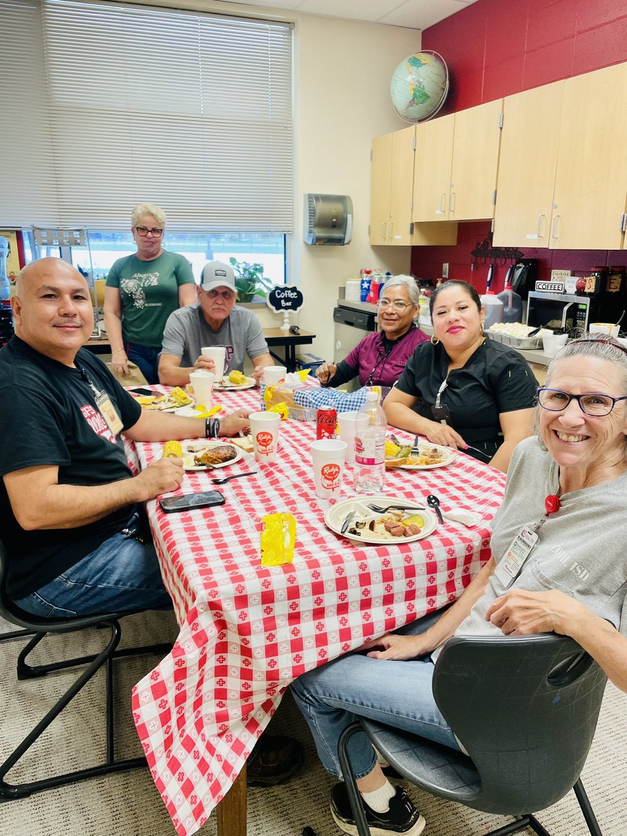 🌟 Shoutout to our incredible custodial team!🌟 From early mornings to late evenings, they ensure that our campus is clean, safe, &amp; welcoming for students, staff, &amp; families. Their dedication, attention to detail, &amp; willingness to go the extra mile do not go unnoticed.❤️🐾