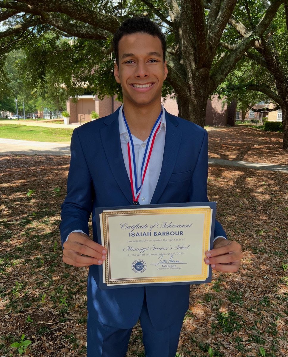 Isaiah Barbour just returned from the Mississippi Governor’s School where he received the Overall MGS Award of Excellence for his leadership, strong interpersonal skills, creativity, intellectual curiosity, and good sportsmanship.
Congratulations, Isaiah! #GoWave #TPSD