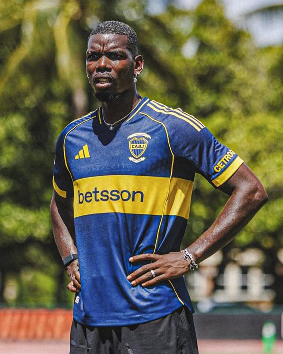 JS (@juegosimple__) on Twitter photo 🇫🇷🇦🇷 Paul Pogba con la nueva casaca de Boca Juniors. 🇫🇷🇦🇷 Paul Pogba con la nueva casaca de Boca Juniors.