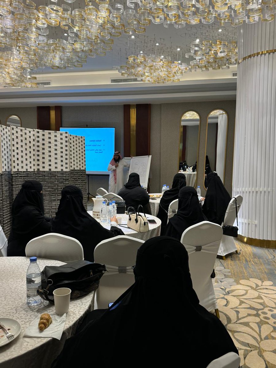 #يحدث_الآن ... في منطقة جازان لقاء لصناعة المنتجات التسويقية ل
  ١١ من #الجمعيات_الأهلية ضمن الجزء الثاني من مشروع غيث12 لتطوير #الاستدامة_المالية 
 والذي ترعاه <a href="/abanumaysa/">مؤسسة سليمان أبانمي الأهلية</a>