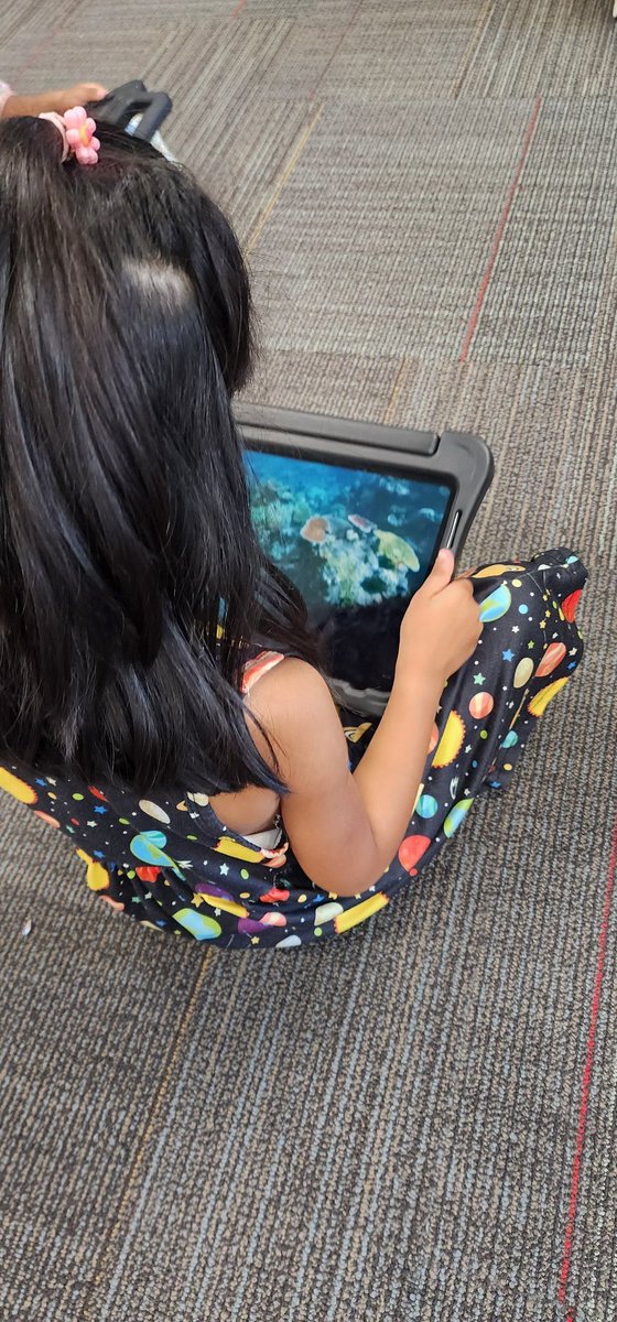 MrsCostillaEB's tweet photo. Exploring the ocean at ESL/Bilingual Summer School!

Clark, the shark, came to visit too!
#MelissaISD https://t.co/qb0MUY6WuV