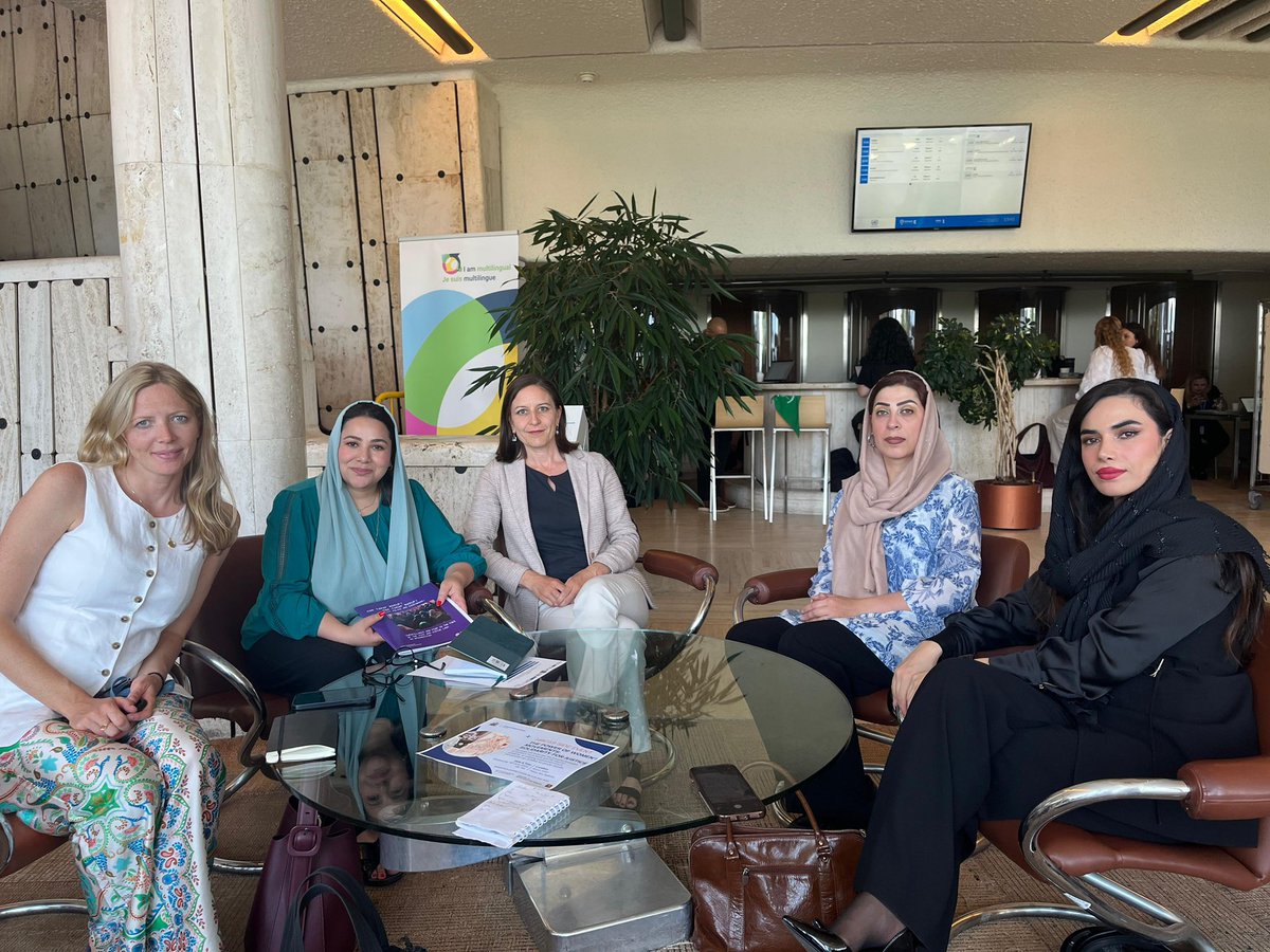 ESandersFCDO's tweet image. It’s hard to overstate the way rights & freedoms have been destroyed by the Taliban.
At @UN_HRC this week I met brave Afghan women working to highlight the situation: many women essentially prisoners in their homes, no access to income. We cannot overlook this awful repression.