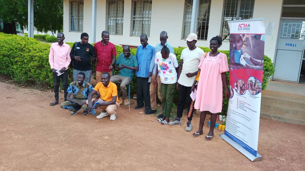 📍Aweil | Enumerator Training Completed ✅

ACRA, in partnership with Samuel Hall and with funding from the World Bank, has successfully completed the training of Infrastructure and KII enumerators in Aweil.

This initiative is part of our ongoing effort to collect critical data