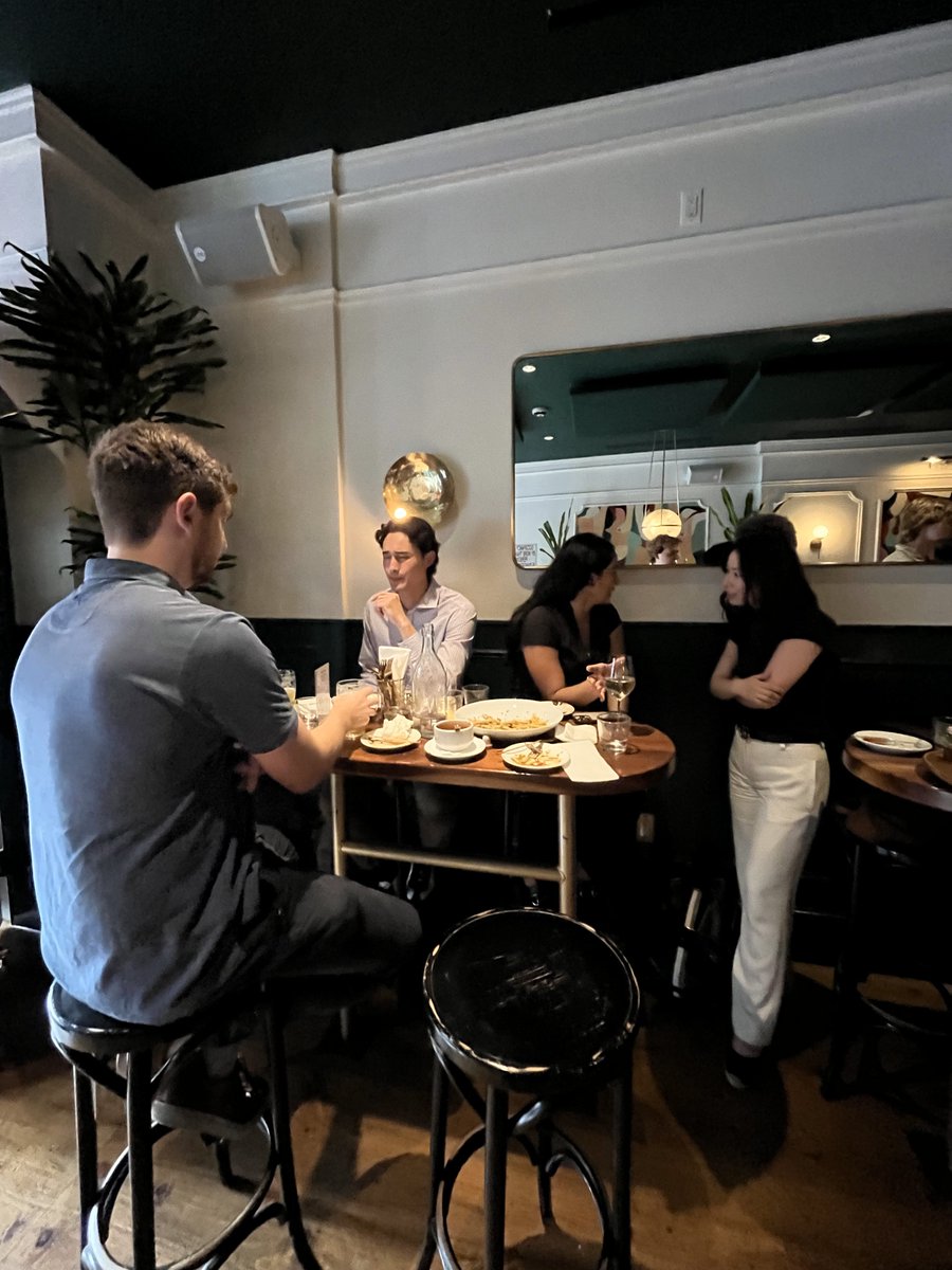 USC_Econ's tweet image. Last Thursday's NYC Economics Alumni Network event at Jungle Bird drew a great group of both "repeat" participants from our hosted March dinner and some new to our network - welcome!