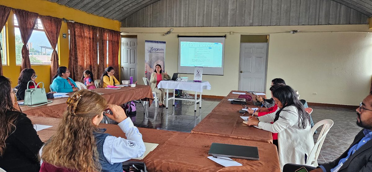 #SepremEnTerritorio en #Quetzaltenango participó en reunión de la Comisión de la Mujer para promover políticas públicas en favor del desarrollo integral de las mujeres.