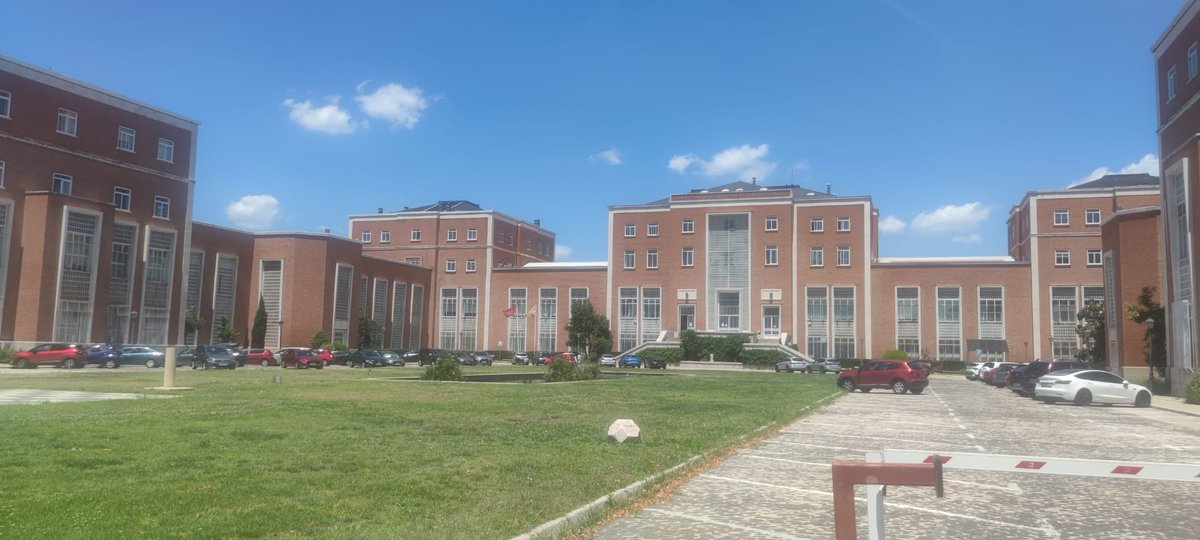 Lorena Parra (@loparbo) on Twitter photo Hace justo un año, me despertaba nerviosa en #Madrid para presentarme a una plaza en la <a href="/etsiaab/">ETSIAAB / #AlimentaElFuturo</a> (#UPM). El resultado ya lo sabéis🙂
Lo que no sabéis es el viaje que han supuesto estos 365 días. Pero en las próximas semanas os lo iré contando.
#Academia #Docencia #UnAñoDespués Hace justo un año, me despertaba nerviosa en #Madrid para presentarme a una plaza en la <a href="/etsiaab/">ETSIAAB / #AlimentaElFuturo</a> (#UPM). El resultado ya lo sabéis🙂
Lo que no sabéis es el viaje que han supuesto estos 365 días. Pero en las próximas semanas os lo iré contando.
#Academia #Docencia #UnAñoDespués