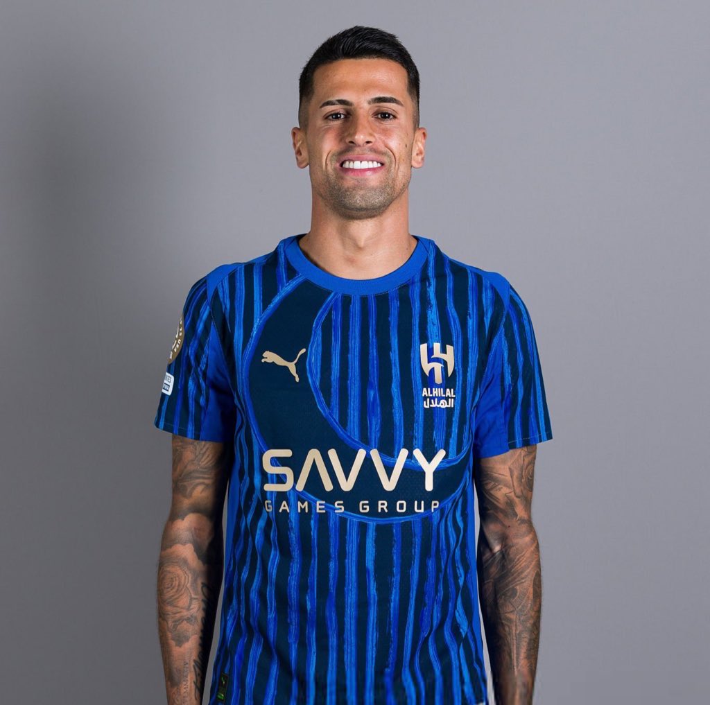 🚨🚨🚨🚨🚨🚨🚨 مواجهة مُنتظرة!

🇧🇷 فينيسيوس جونيور x جواو كانسيلو 🇵🇹

• هل سيوقف كانسيلو خطورة فيني اليوم؟؟؟