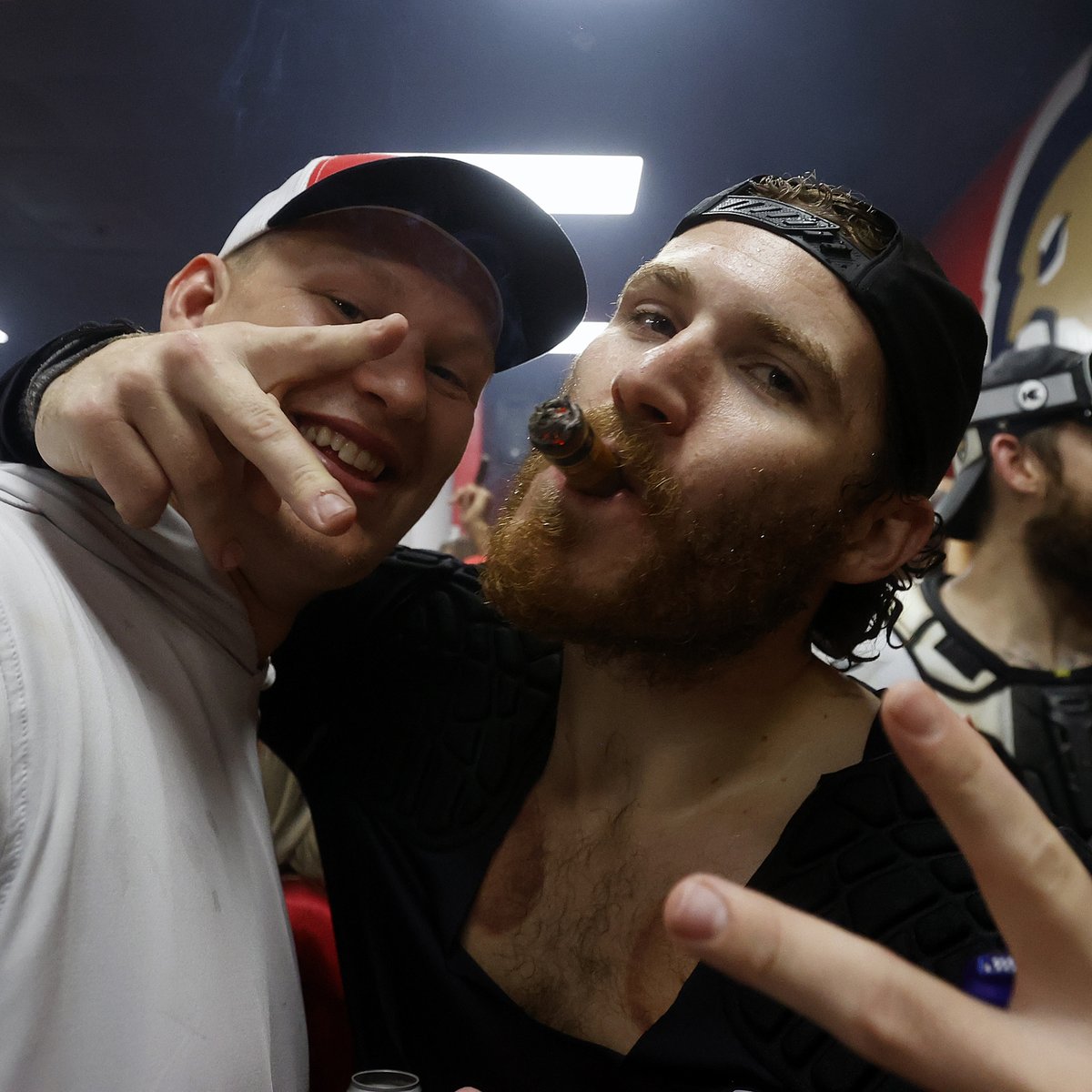 NHL's tweet image. DID SOMEONE SAY LOCKER ROOM PICS THAT GO HARD???? 🫨 #StanleyCup