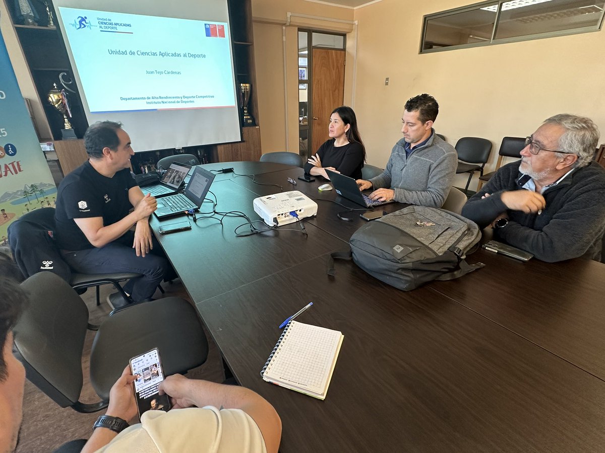 UN PASO ADELANTE

Recibimos al jefe de Unidad de Ciencias Aplicadas al Deporte, Juan Tejo y jefe nacional del Programa #PromesasChile, Daniel Stevens, quienes visitaron las instalaciones del CER para proyectar el primer laboratorio deportivo de alto rendimiento del norte de chile