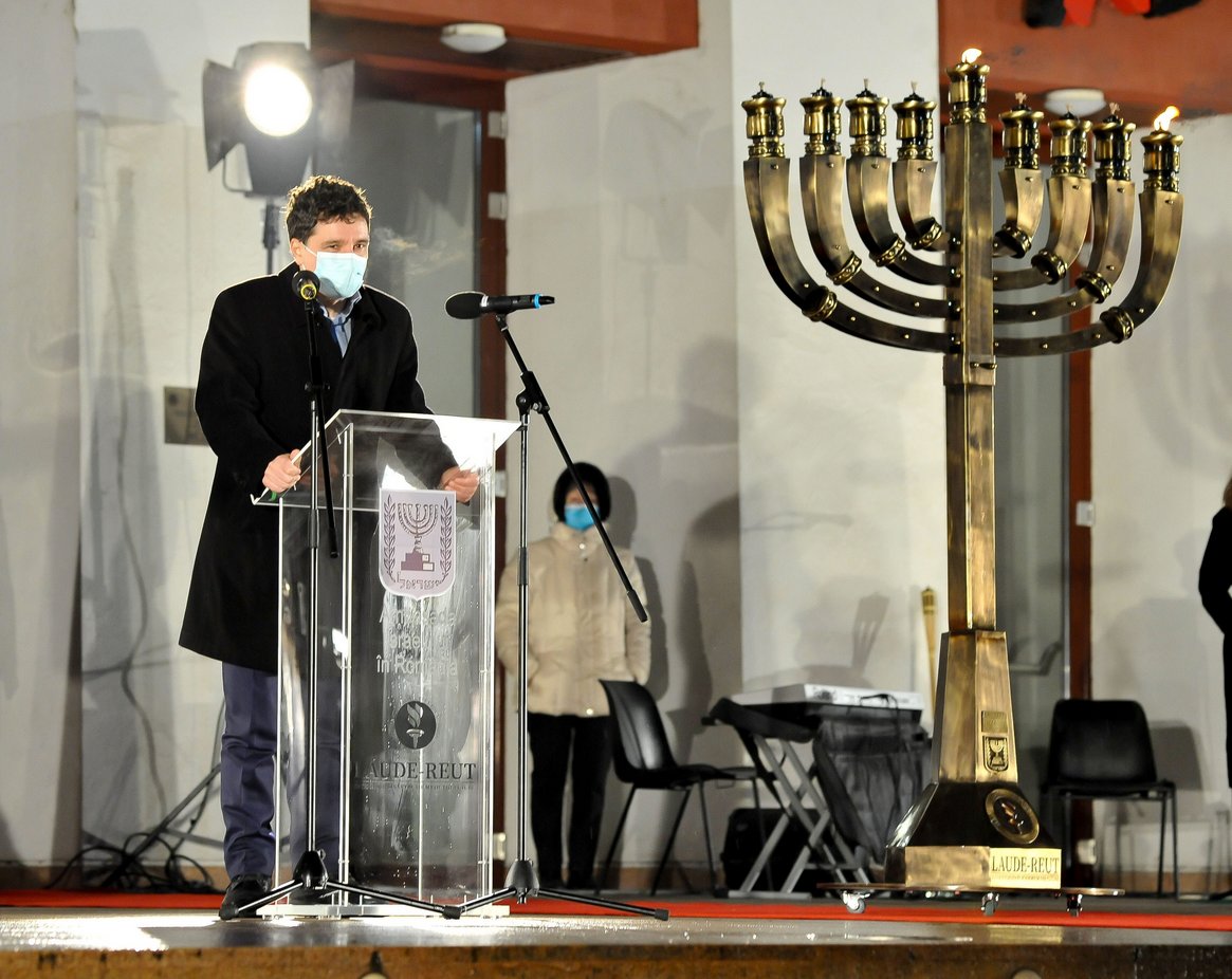 FiatIustitia's tweet photo. @daily_romania Just another jew puppet https://t.co/Mjb3FFFlvi
