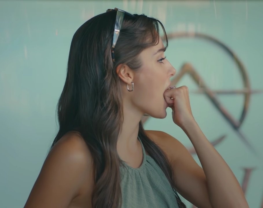 RaquelCisterna4's tweet image. CON ESA POSICIÓN  LA VECI EN LLAMAS🫦❤️‍🔥🤭🤭😁