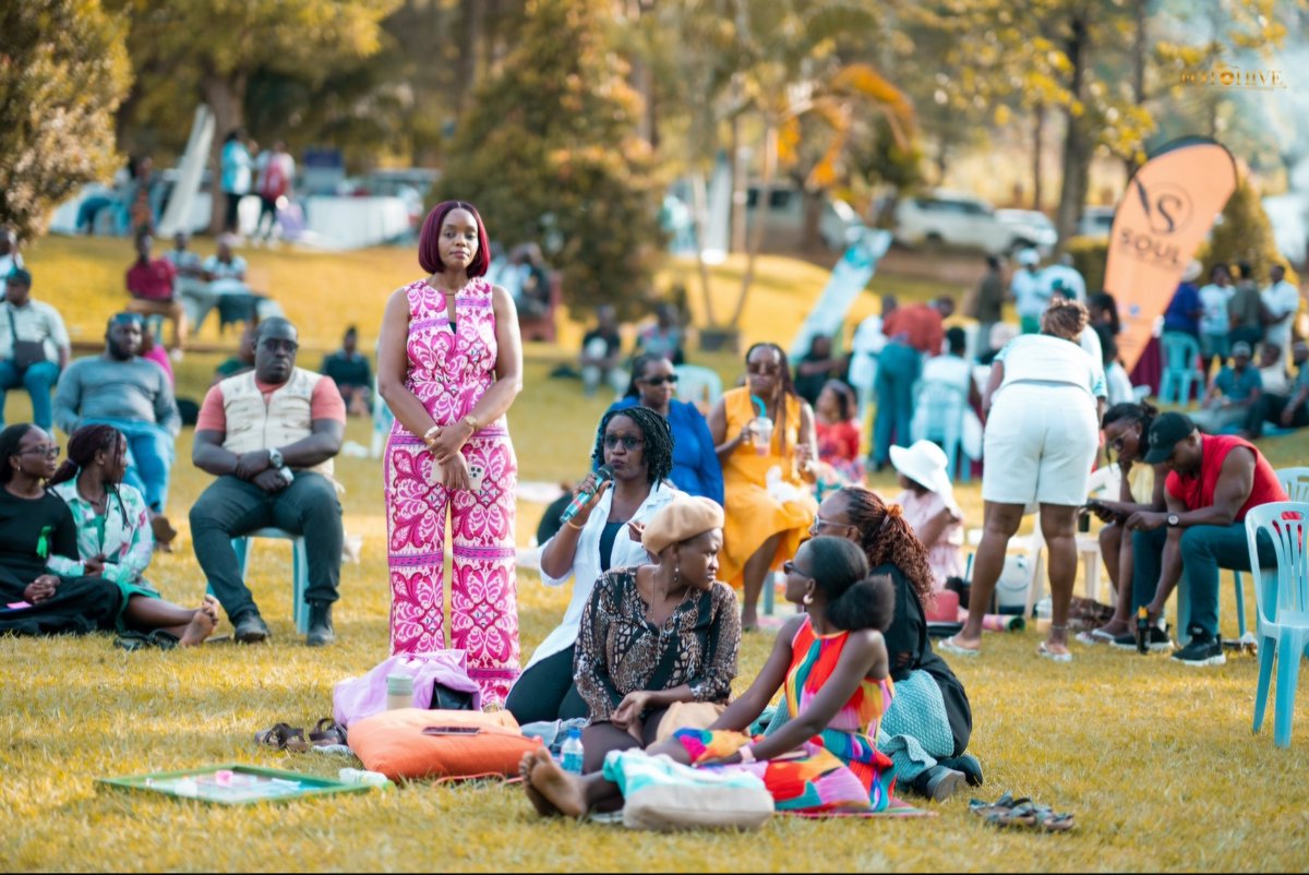 SoulFoundationU's tweet image. The open interaction between practitioners and the community—that’s where healing begins. 💬❤️
Their knowledge, our lived experiences… when we meet in the middle, real conversations happen.
#SoulPicnic2025 #SoulFoundationUg #BreakingSilence #MentalHealthUG #CommunityHealing