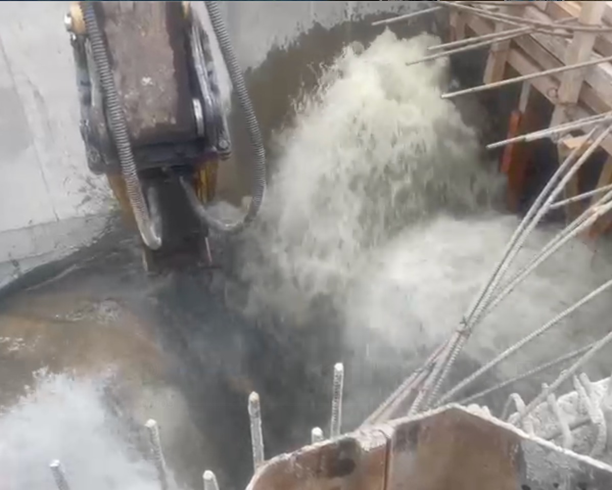 #Comunicado
La entrada en operación del colector Chalco reduce riesgos de inundaciones en el municipio de Chalco, #EdoMéx.

Más información en:
gob.mx/conagua/prensa…