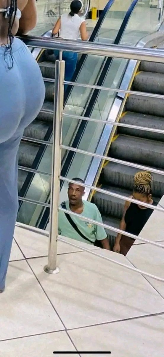 ligar_th's tweet image. Please warn him in Afrikaans. 😂😂😂 Frame 2